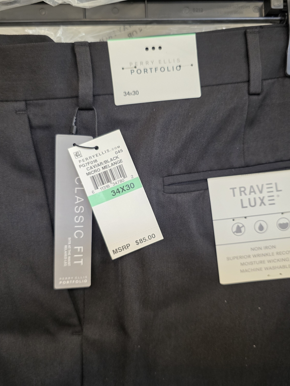 Perry Ellis Men’s Classic Fit Black Travel Luxe Pants - 34x30
